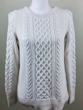 Gap Classic Cable 100% Cotton Knit Crewneck Sweater